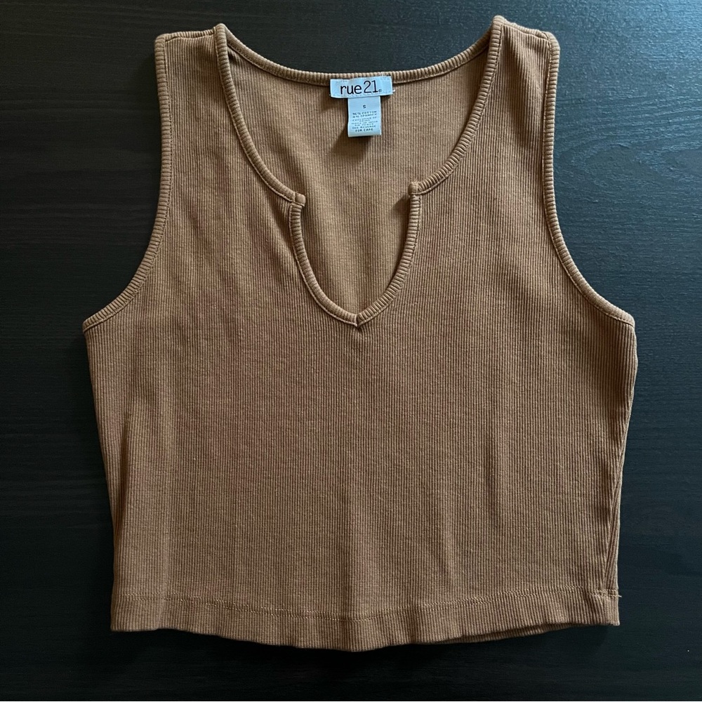 Rue21 Notch Neck Rib-knit Cropped Tank Top